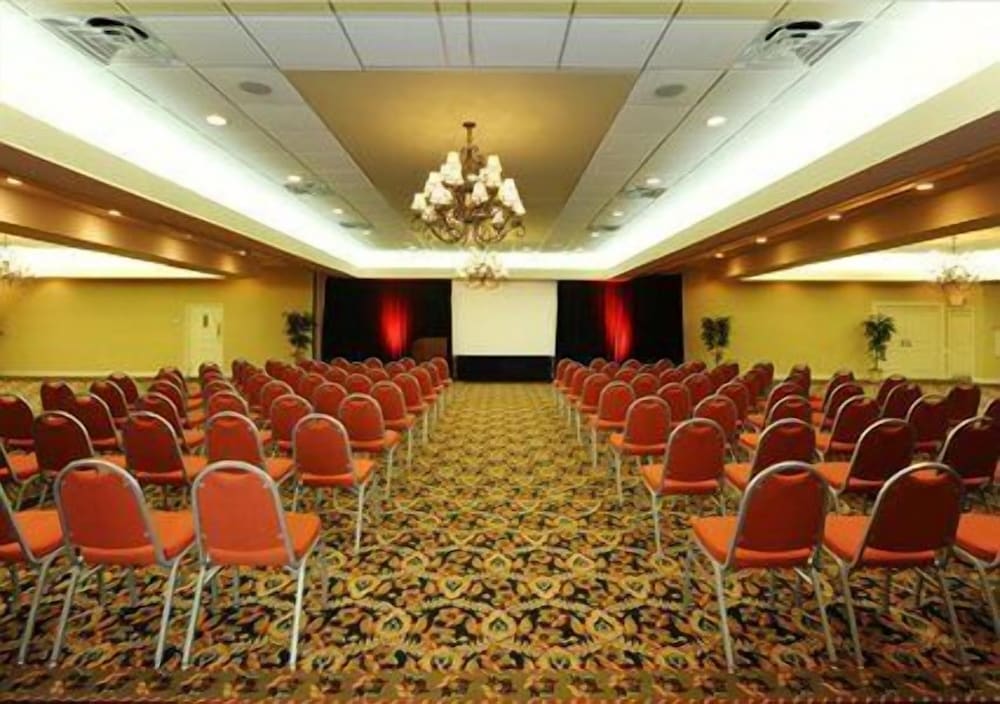 Budgetel Inn & Suites Atlanta 35/41