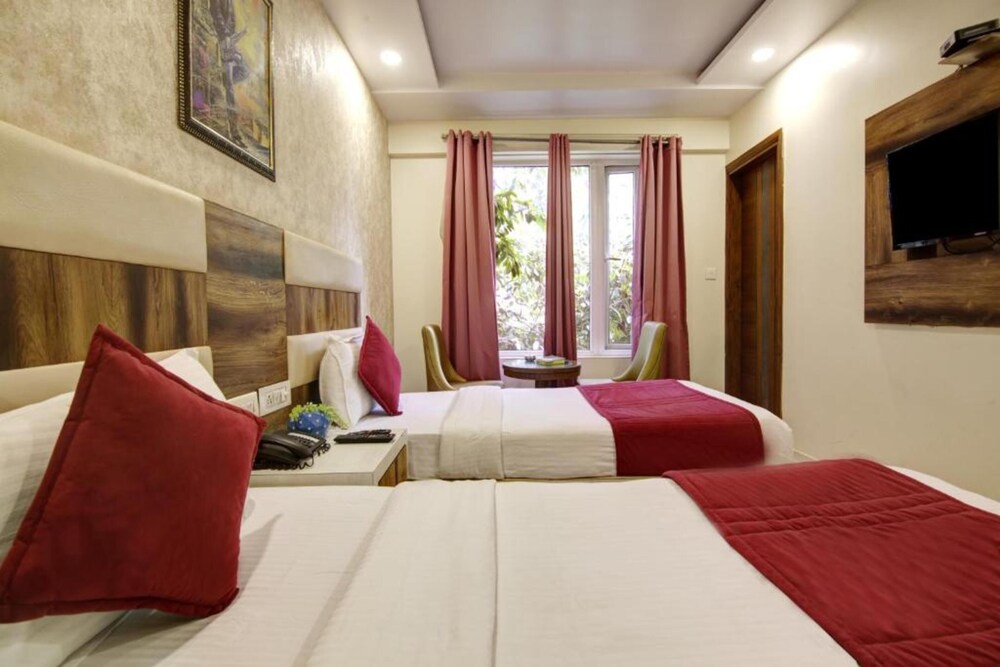 Hotel Shanti Plaza 15/50
