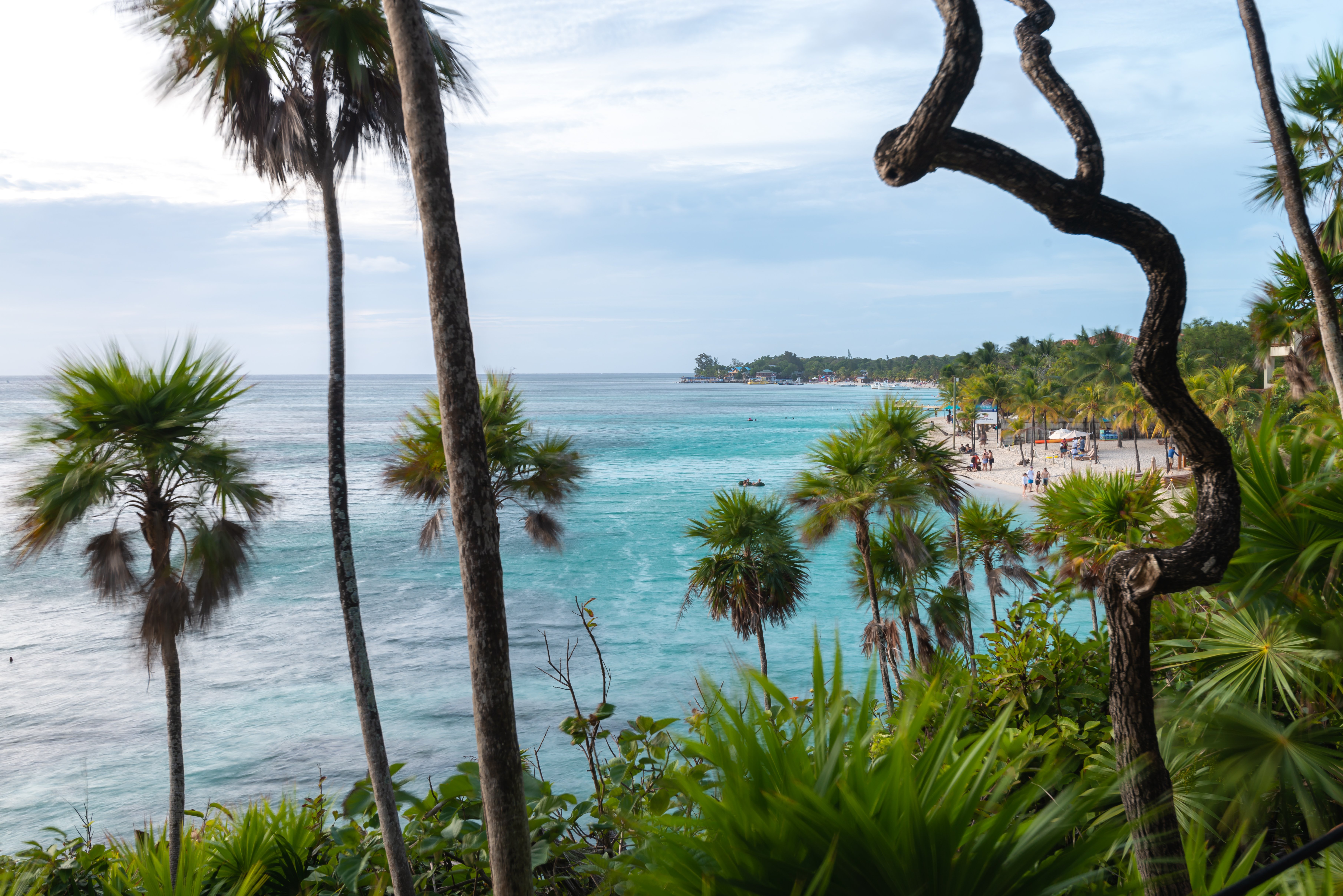 Kimpton Grand Roatan Resort and Spa 60/62