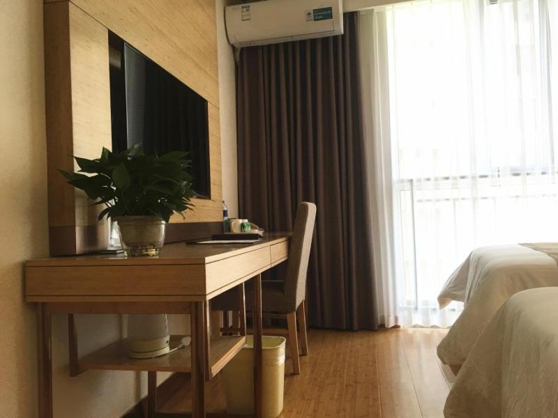 GreenTree Inn Chengde Development Zone University City Express Hotel 22/24