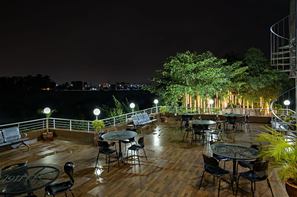 ORRITEL HOTEL 32/36
