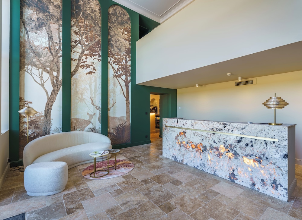 HOTEL ARTS ET TERROIRS 4/50