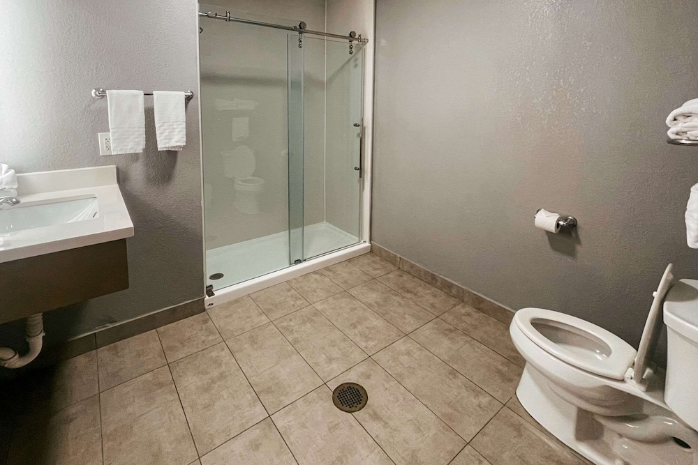 جناح بسريرين كوين لذوي الإعاقة، Comfort Suites Seabrook Kemah 4/4