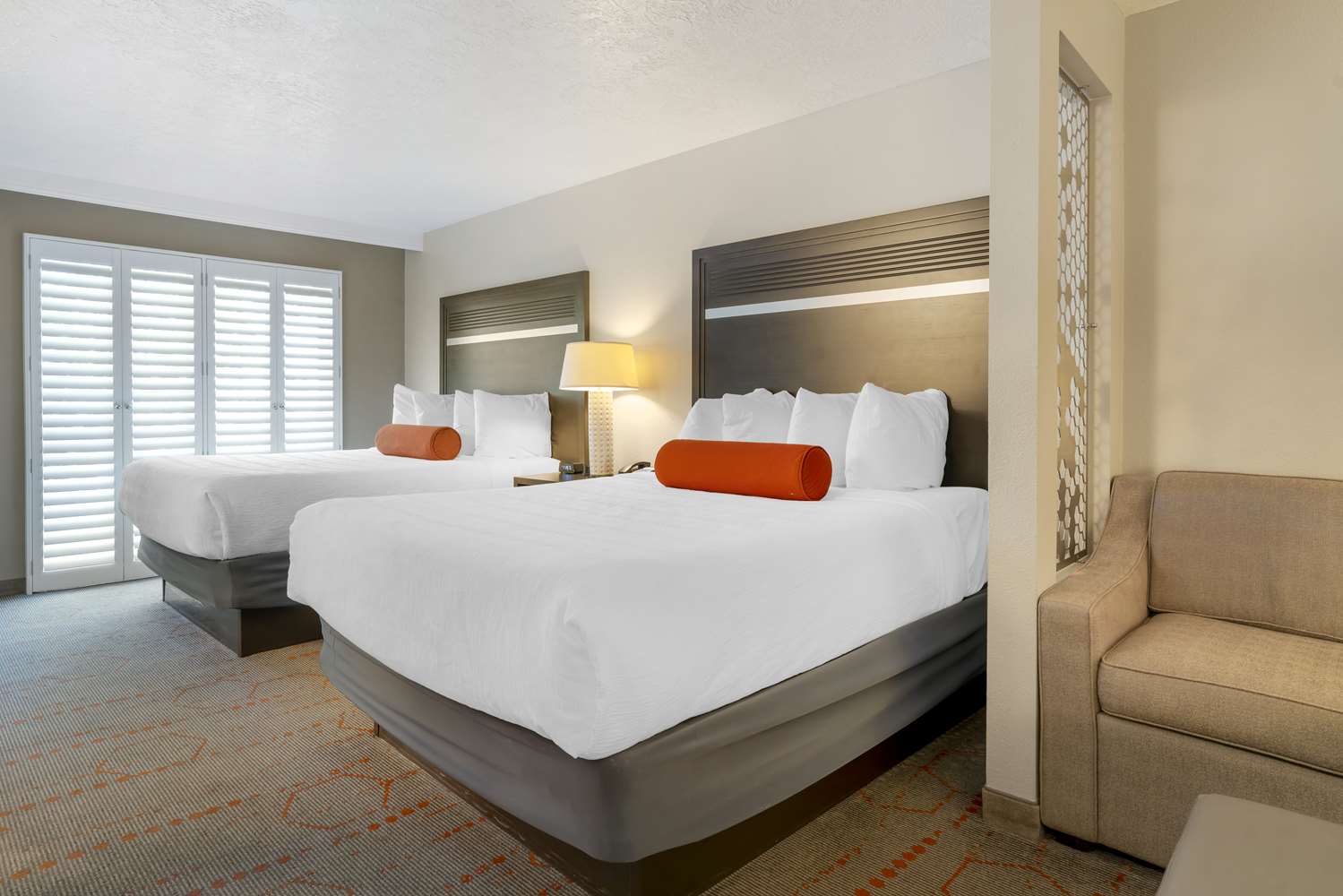Suite, 2 Queen Beds, Accessible