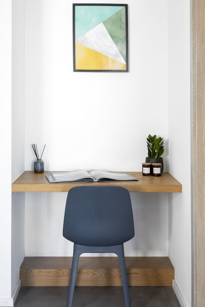 Pame House 7/50