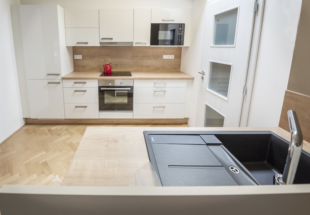 Letna Garden Suites 53/66