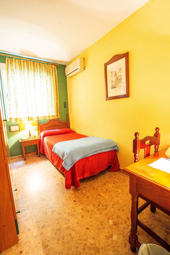 ROOM, SINGLE, SINGLE BED