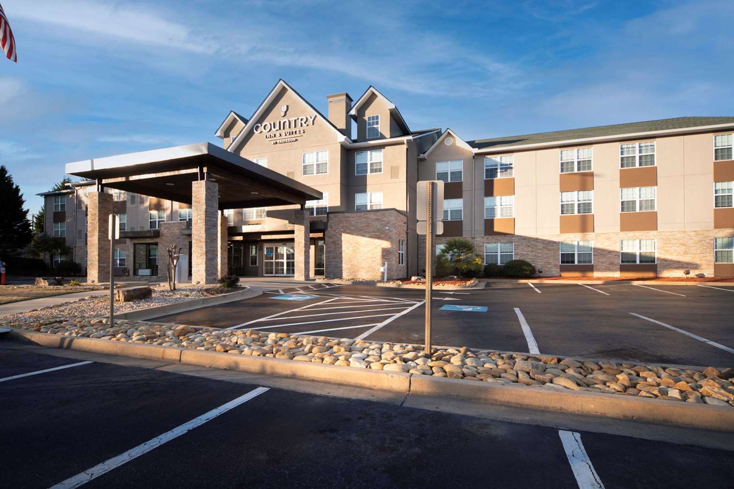 Country Inn and Suites by Radisson Stone Mountain GA 44/48