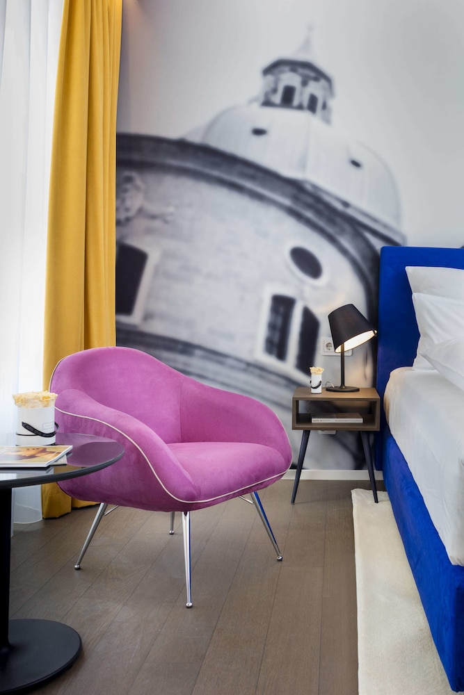 Stein Hotel 28/50