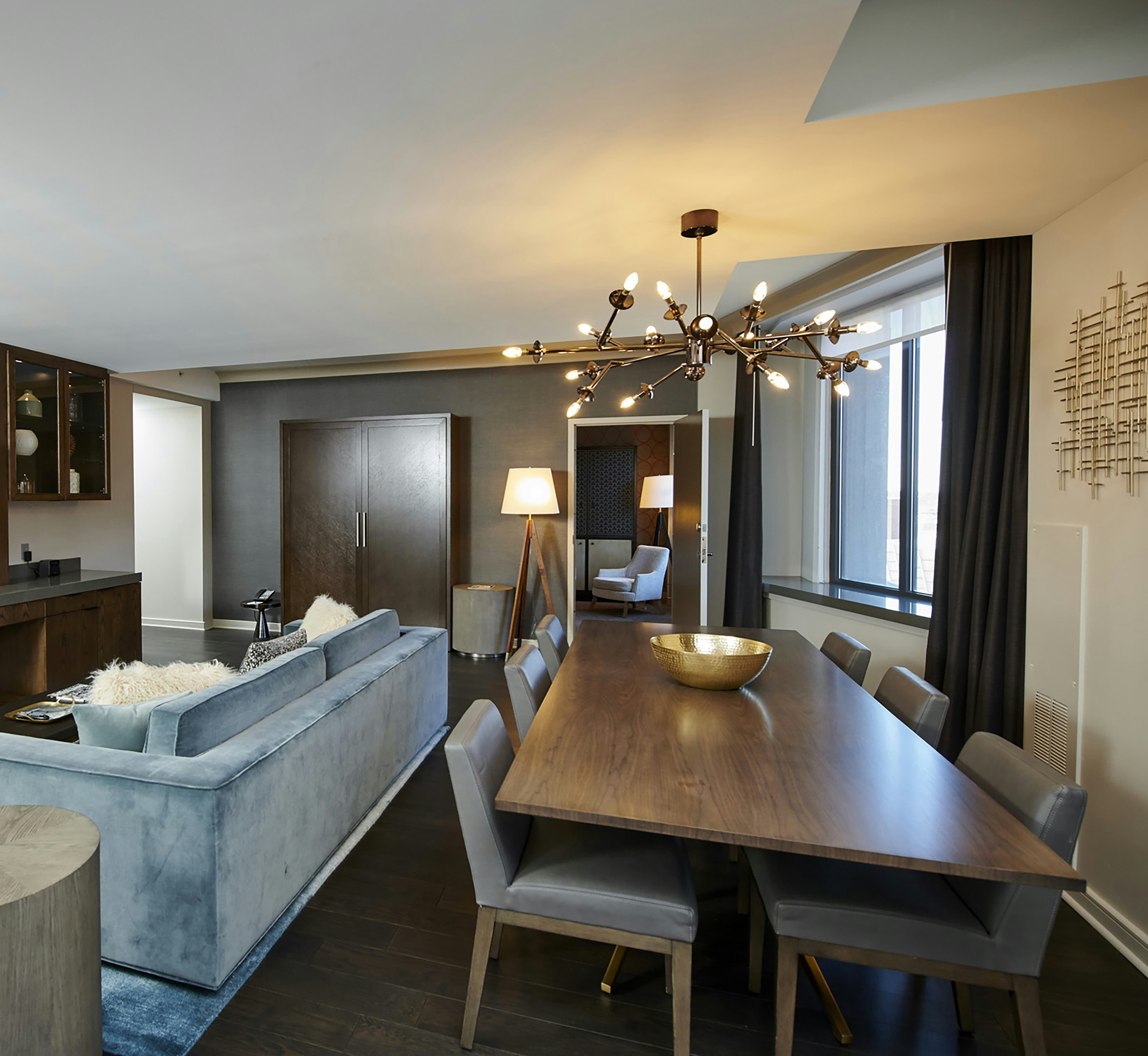 The Lofton Hotel Minneapolis, Tapestry Collection by Hilton 23/80