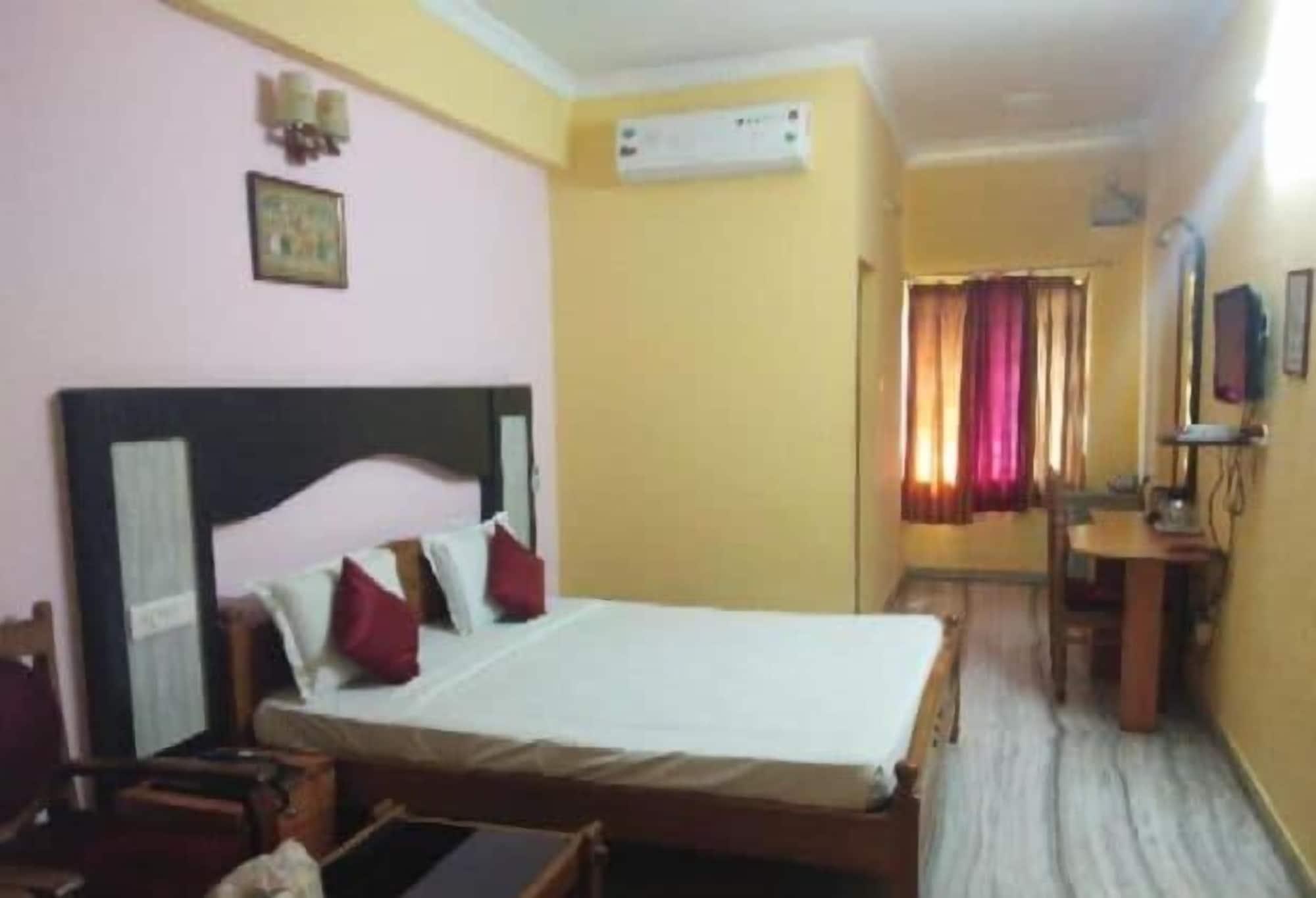 HOTEL SAMBIT ROYALE 10/21