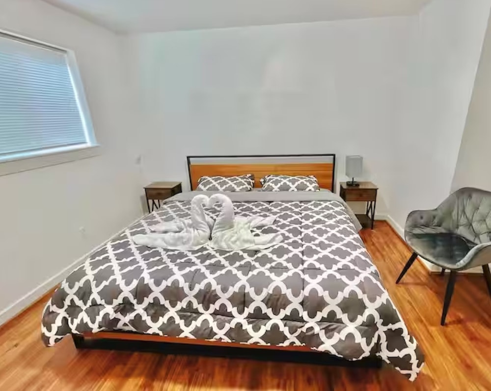 The Seattle Haven - Modern Suites 6/19