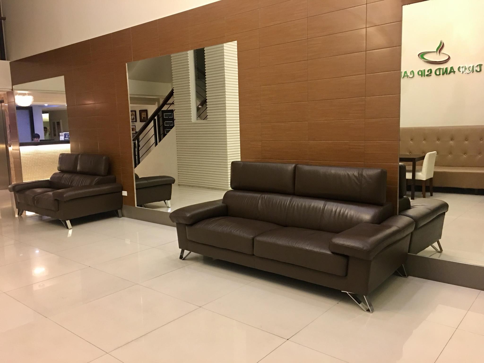 Manhattan Suites Inn 15/19