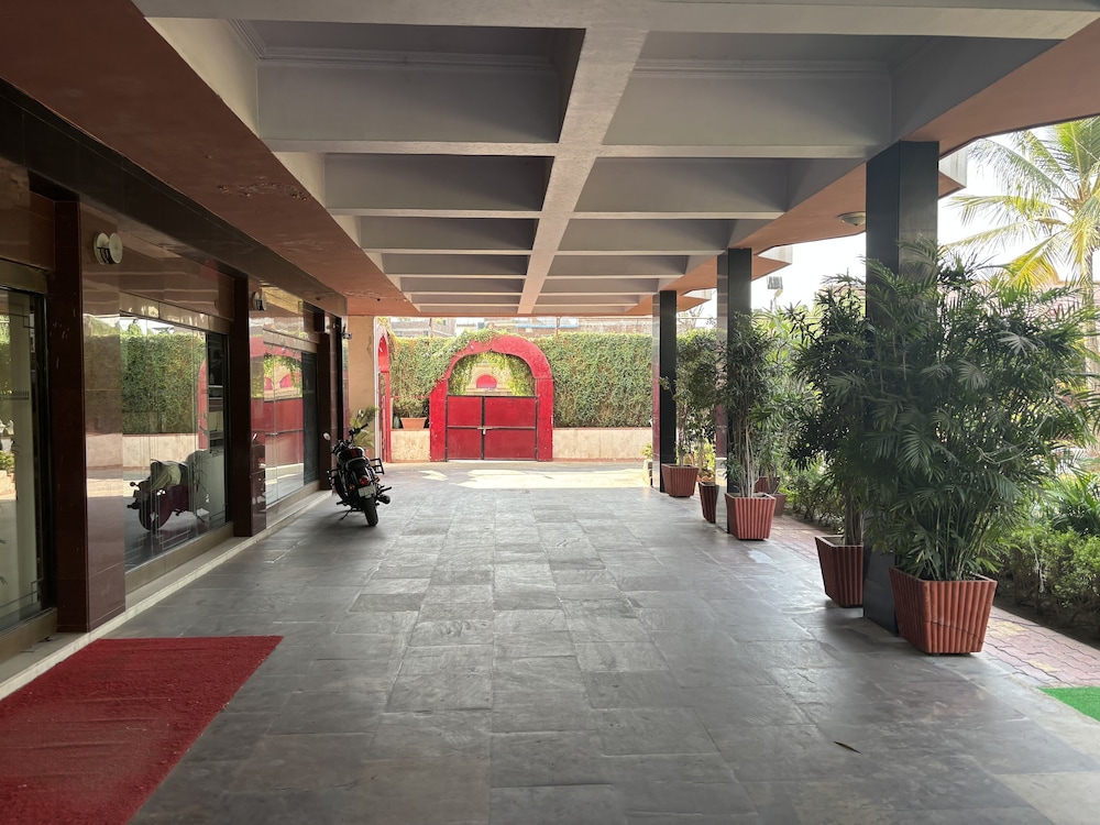 Hotel Maya International 37/50