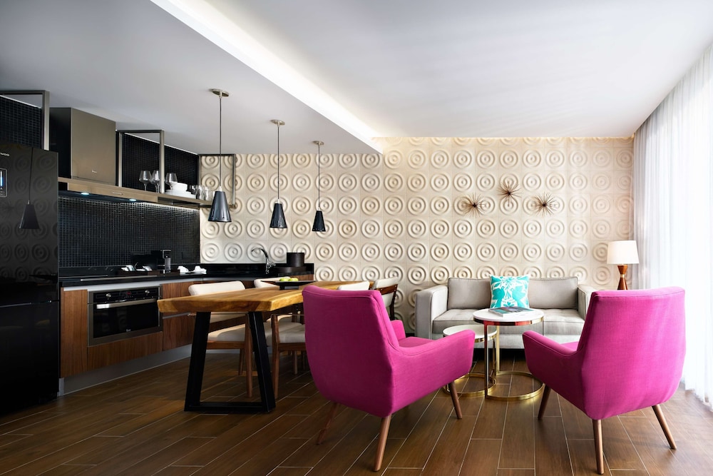 The Fives Downtown Hotel And Residences Curio Collection 60/91