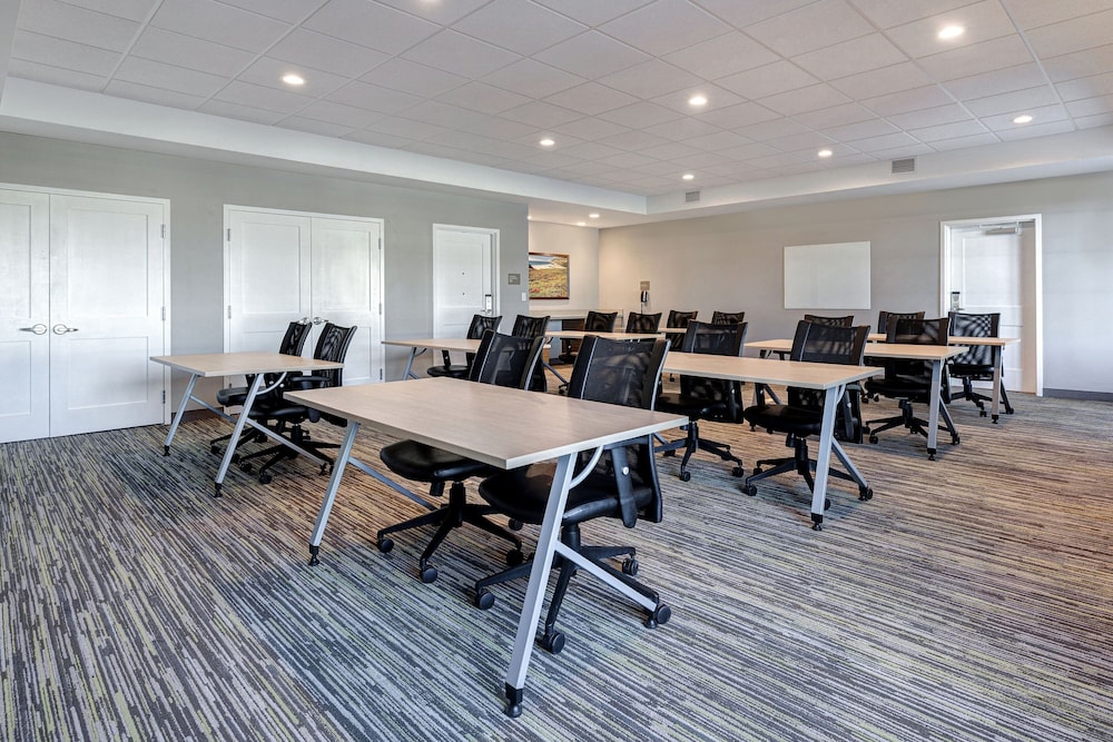 TownePlace Suites San Luis Obispo 36/46