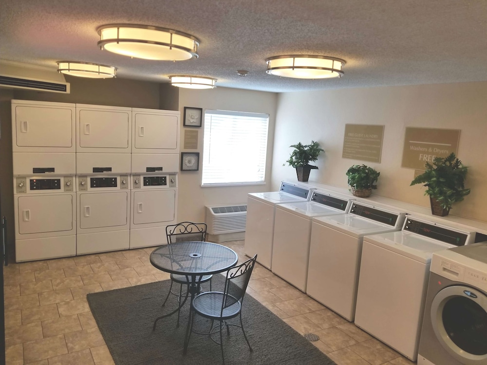 Sonesta Simply Suites Dallas Galleria 32/38