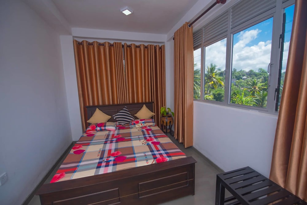2 BEDROOMS, APARTMENT