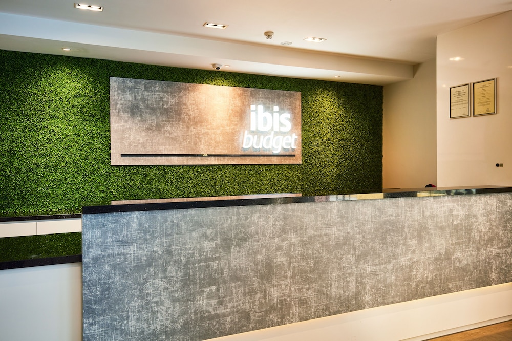 ibis budget Singapore Emerald 10/55