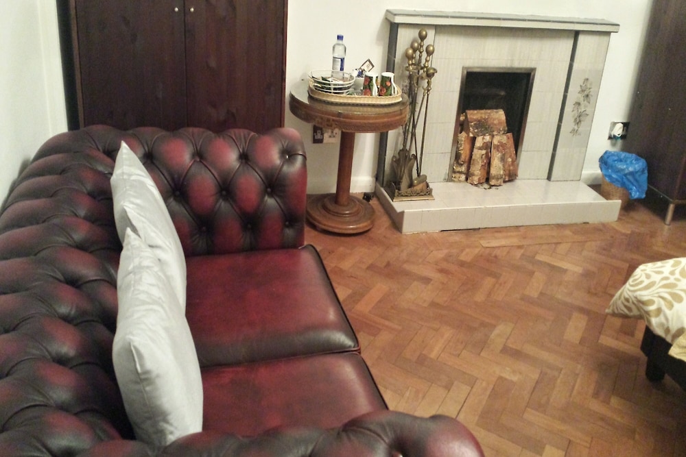OYO Guest House Ellipse 30/60