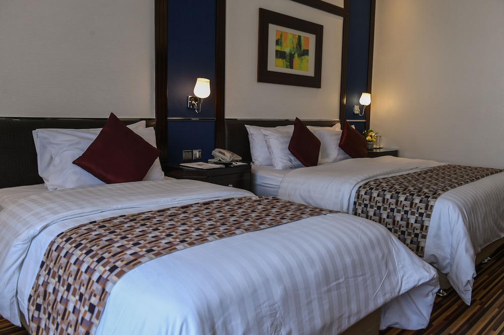 The Juffair Grand Hotel 13/62