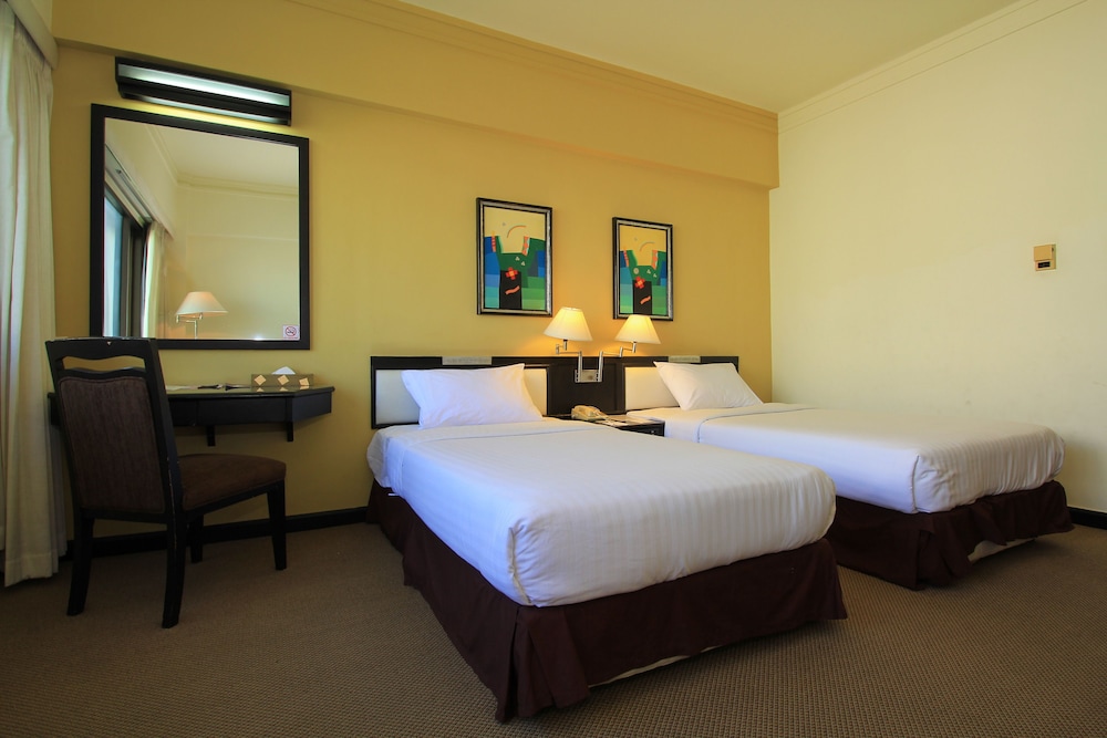 Chiangmai Hill 2000 Hotel 14/69