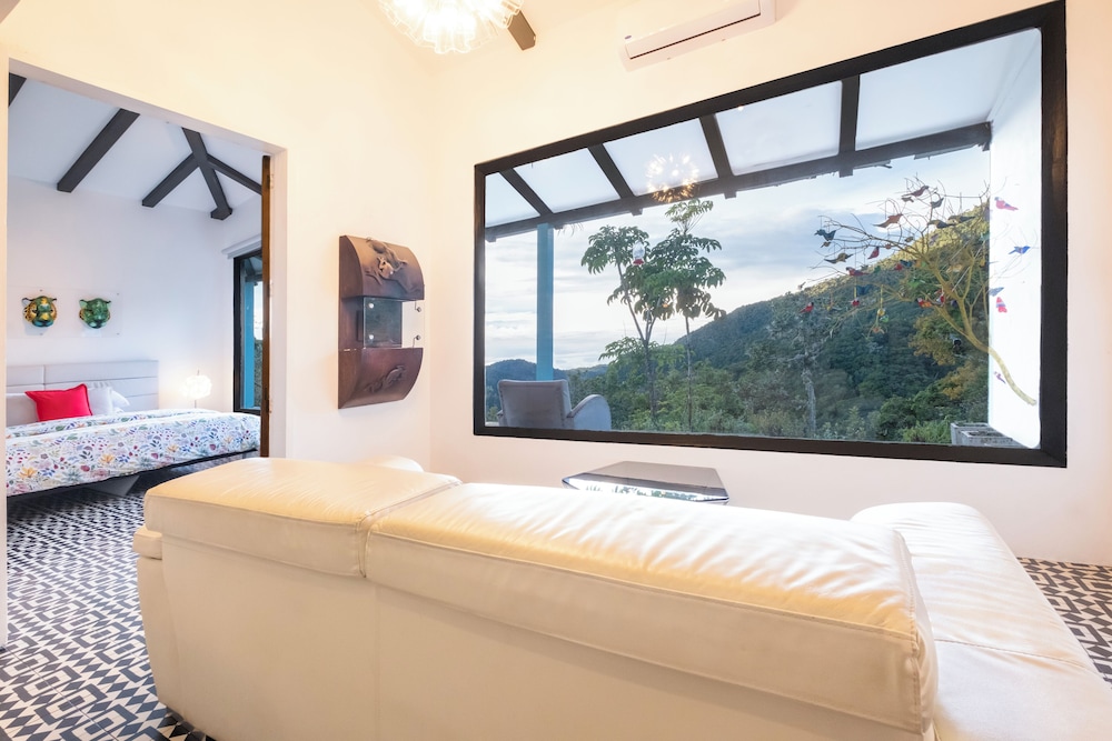 Master, Suite, King Bed