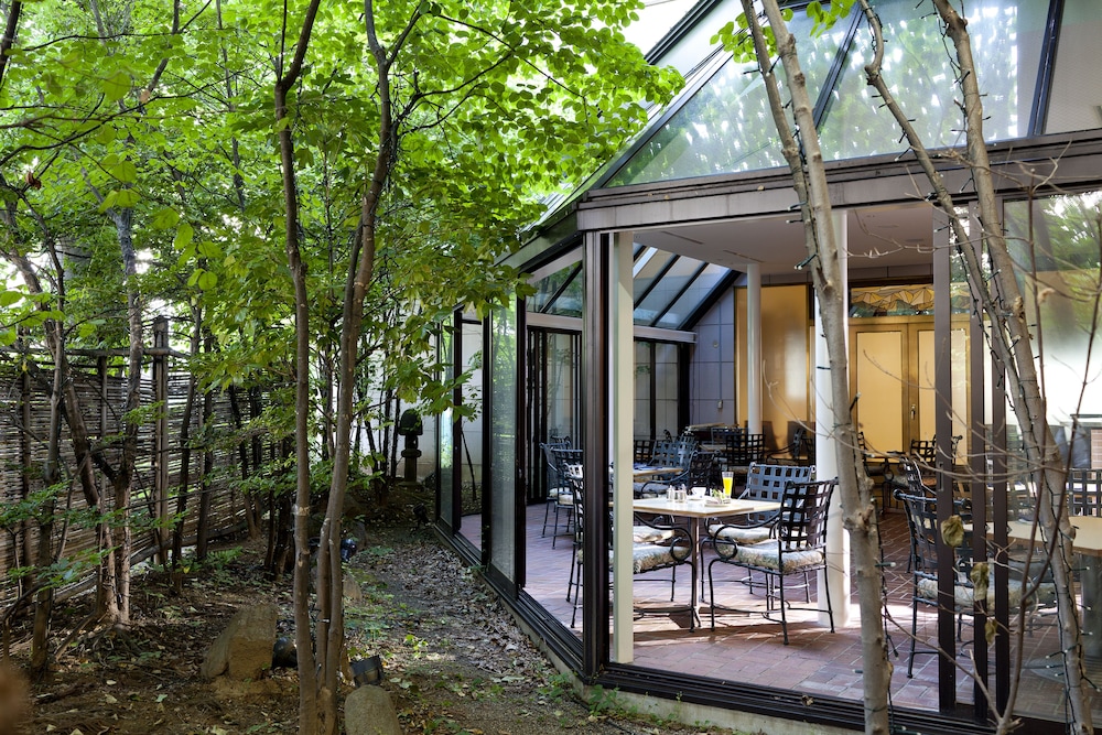 The Saihokukan Hotel 25/28