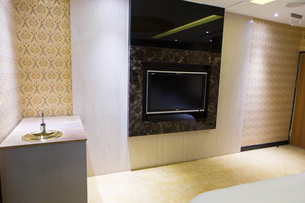 All-Ur Boutique Motel Kaohsiung Branch 86/100