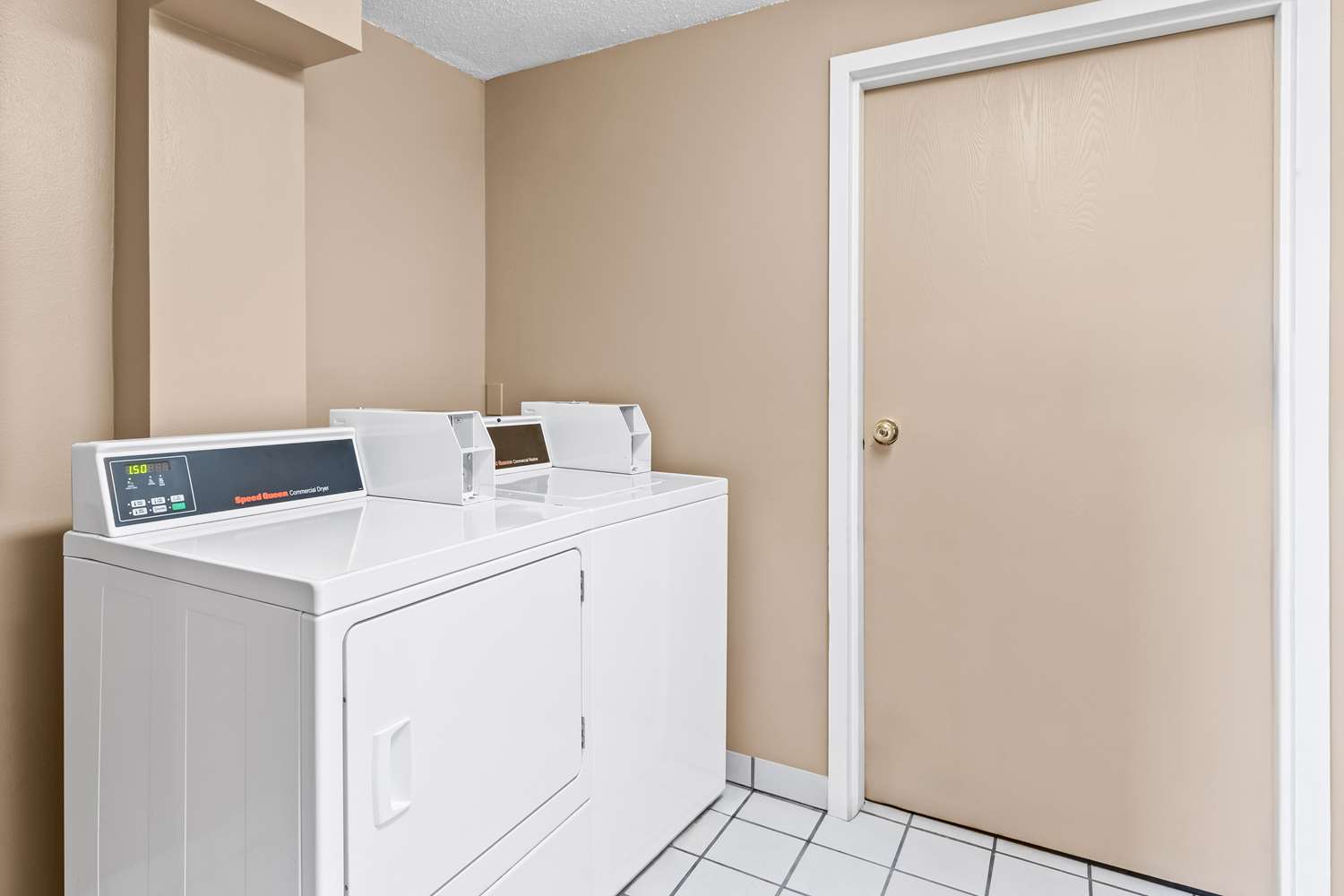 Best Western Baraboo Inn 30/32