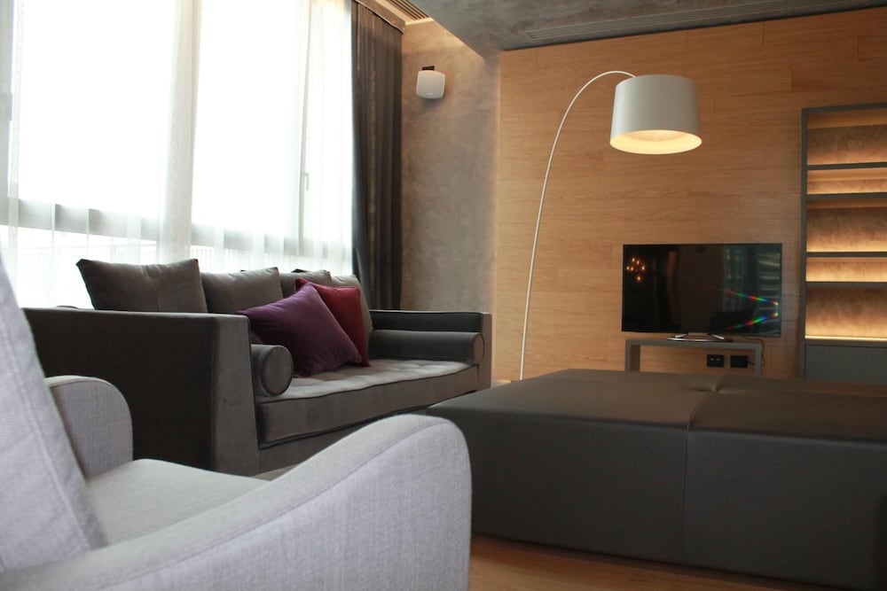 Link124 Hotel 16/65