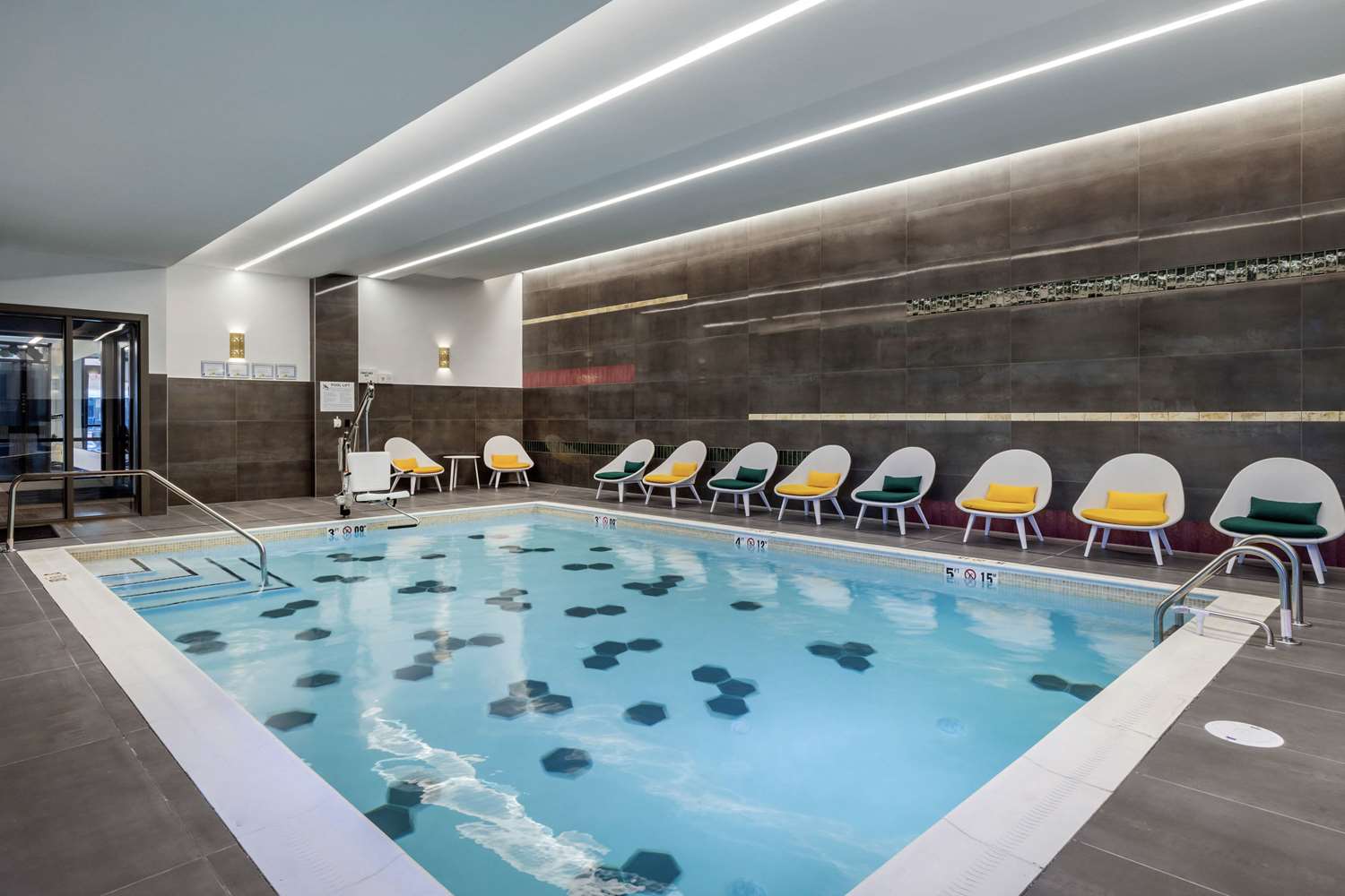 Cambria Hotel Arundel Mills-BWI Airport 24/37