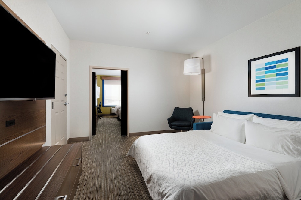 Feature, Standard, 2 Double Beds, Sofa