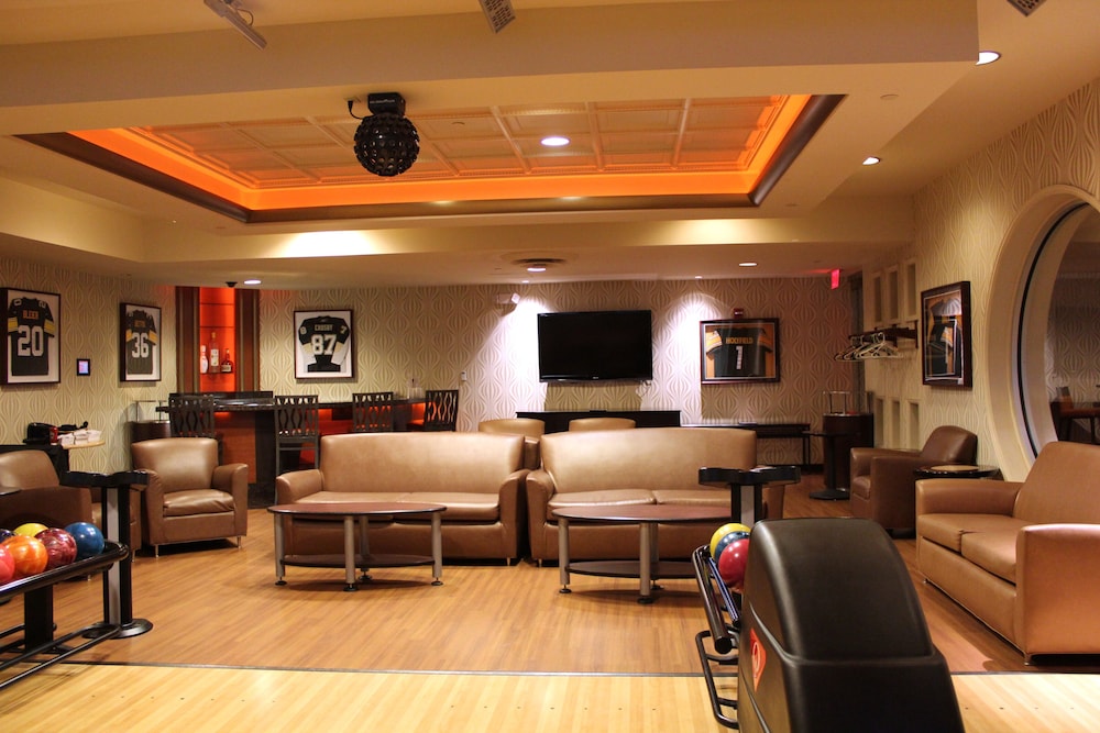 Hyatt Place at The Hollywood Casino Pittsburgh South 44/60