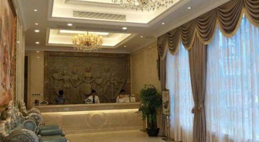 Vienna Hotel (Shenzhen Qinghu Metro Station) 9/54