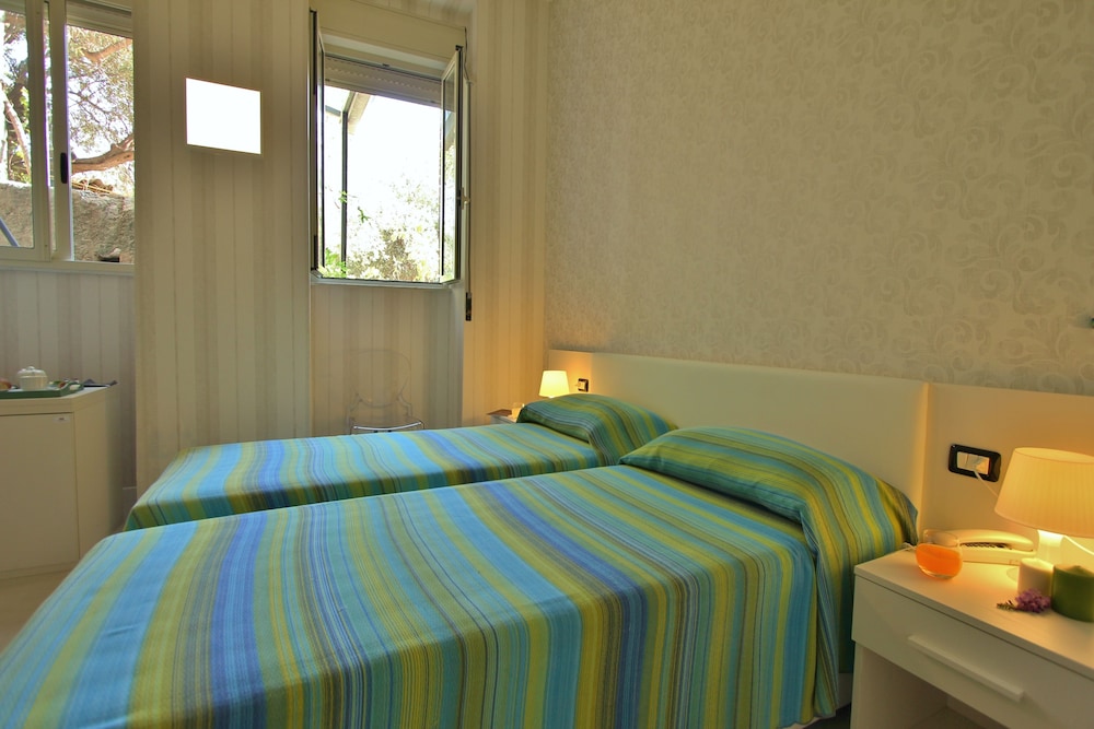 Hotel Baia Azzurra 21/70