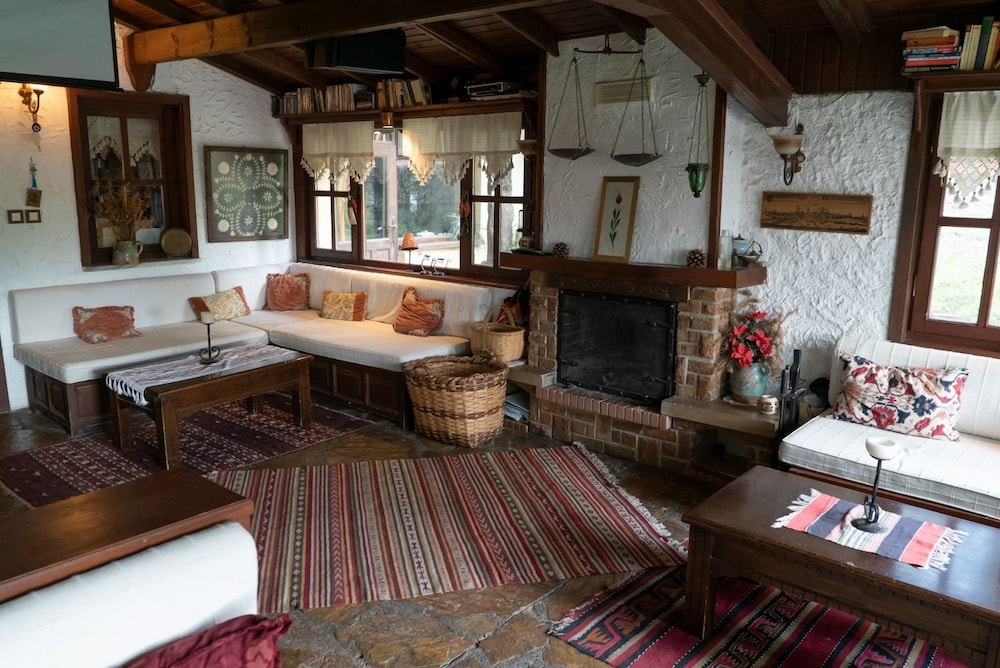 Villa Neva Hotel 7/23