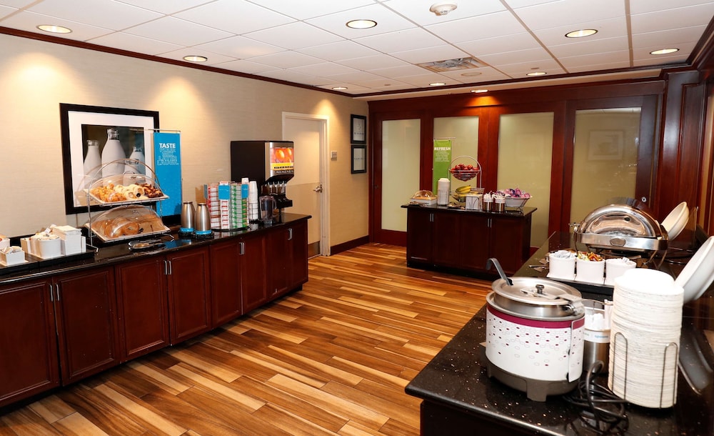 Hampton Inn Harriman Woodbury 42/47
