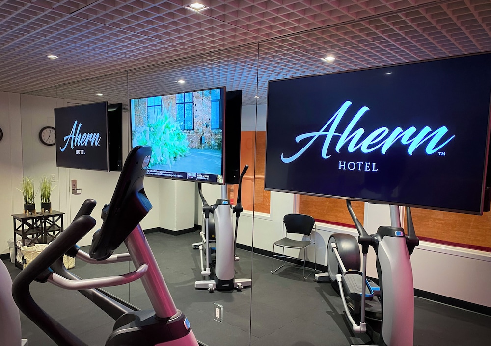 Ahern Hotel Las Vegas 32/71