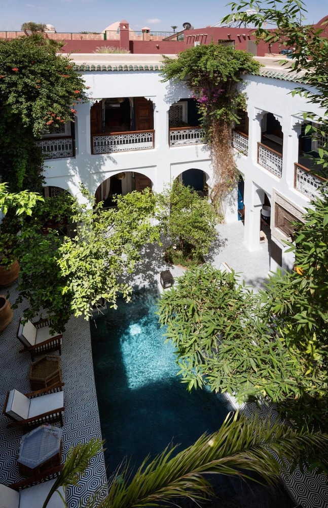 Riad Les Yeux Bleus 6/75