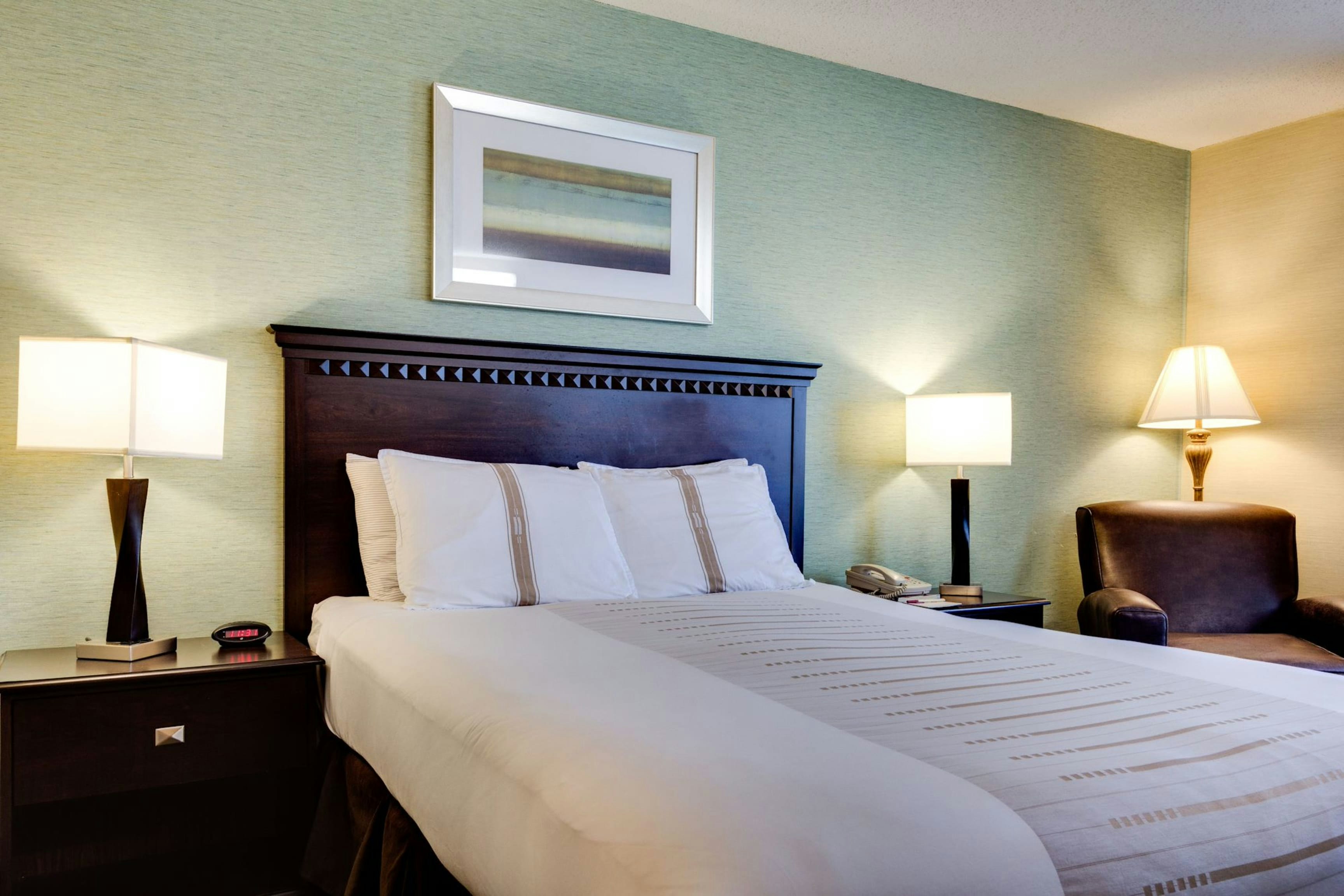 Fireside Inn & Suites 53/88