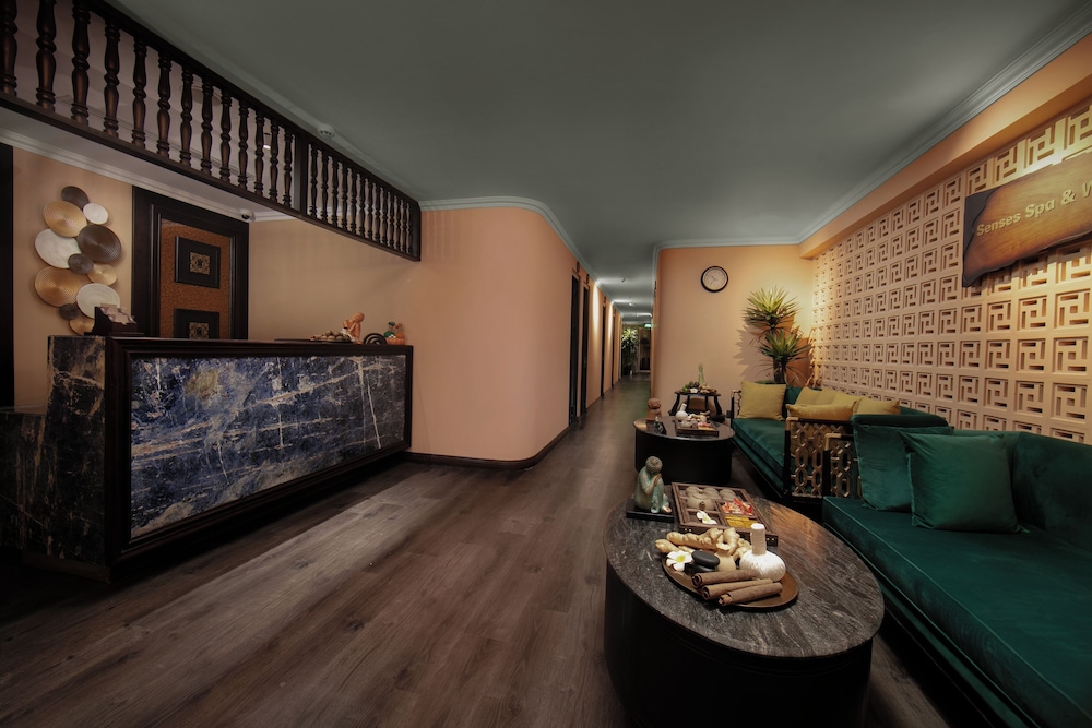 GM Premium Hotel 35/59