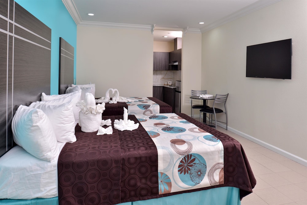 Americas Best Value Inn Suites Houston/Hwy 6 Westpark 16/23