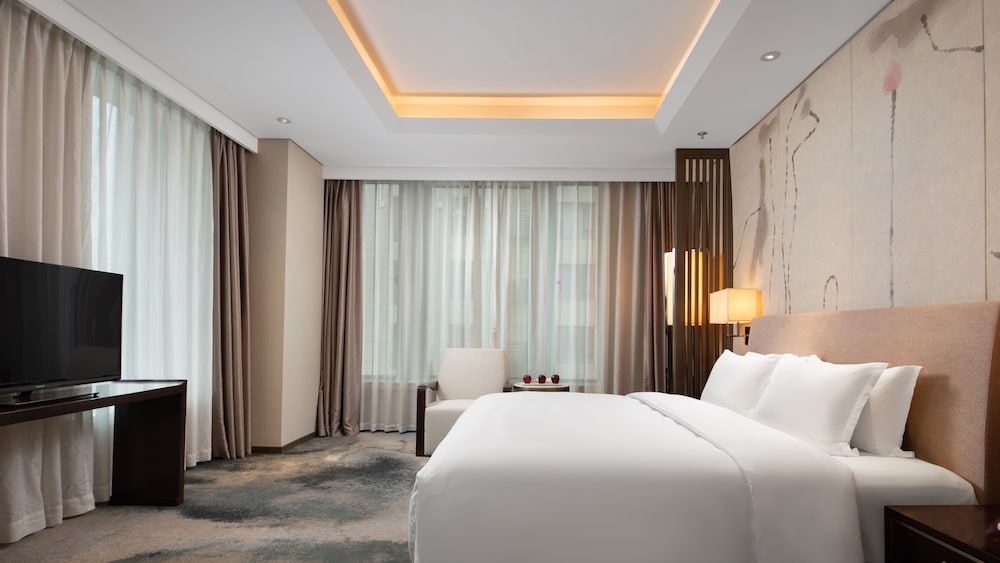 NARADA GRAND HOTEL 10/40