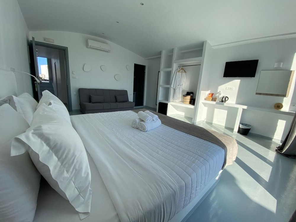 Serenita Luxury Suites 19/71