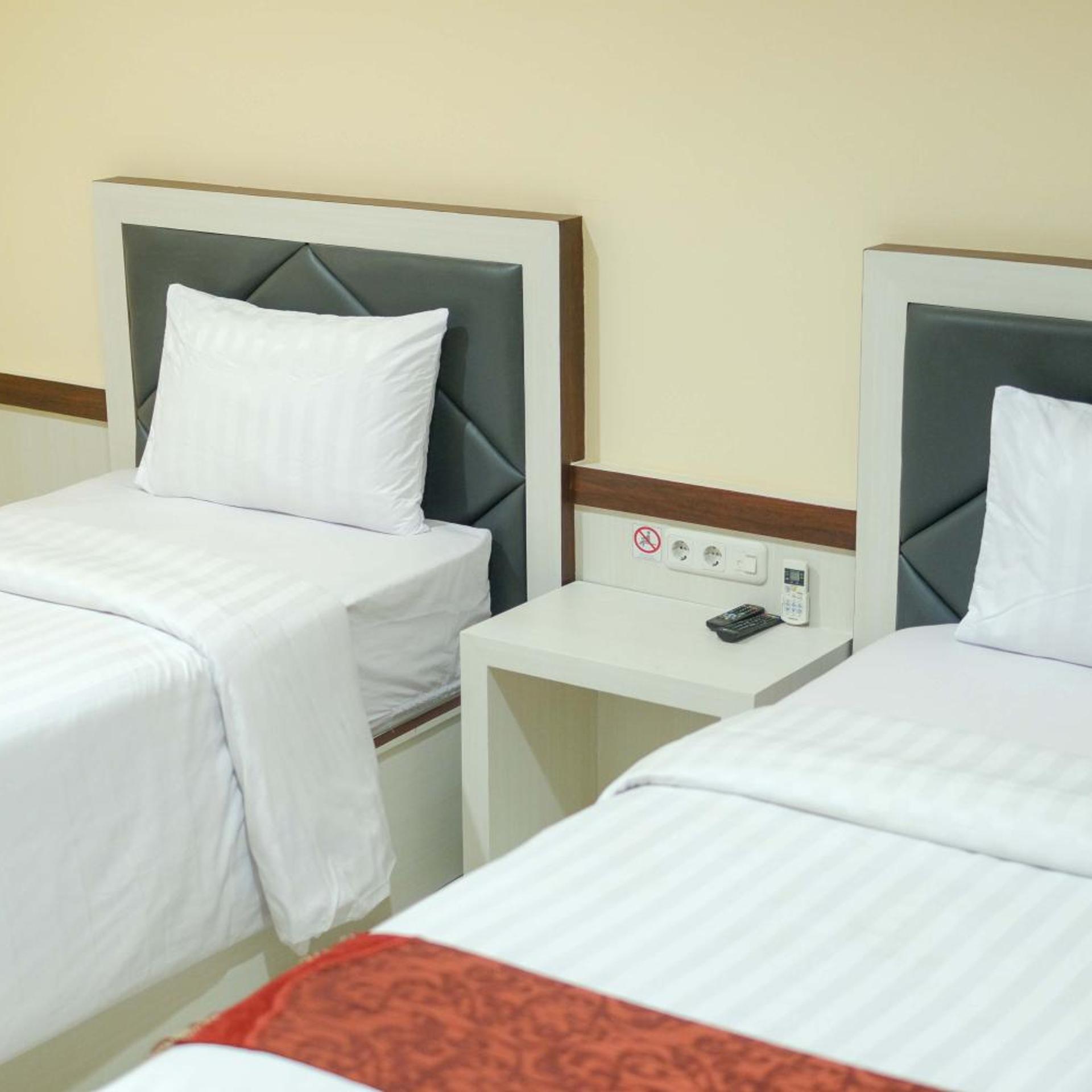 Grand Buana Lestari Hotel 13/35