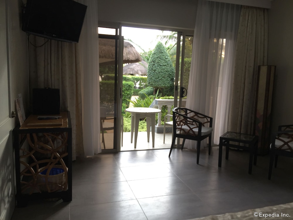 Linaw Beach Resort 39/73
