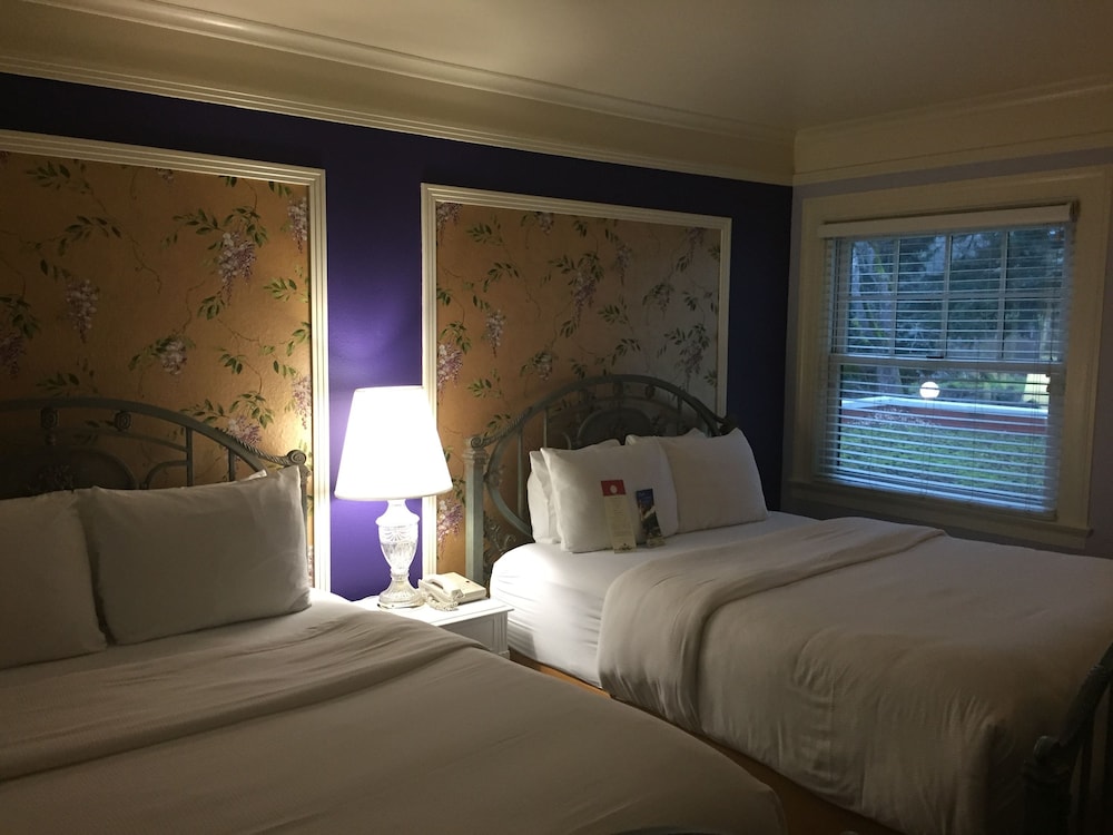 Columbia Gorge Hotel And Spa 16/62
