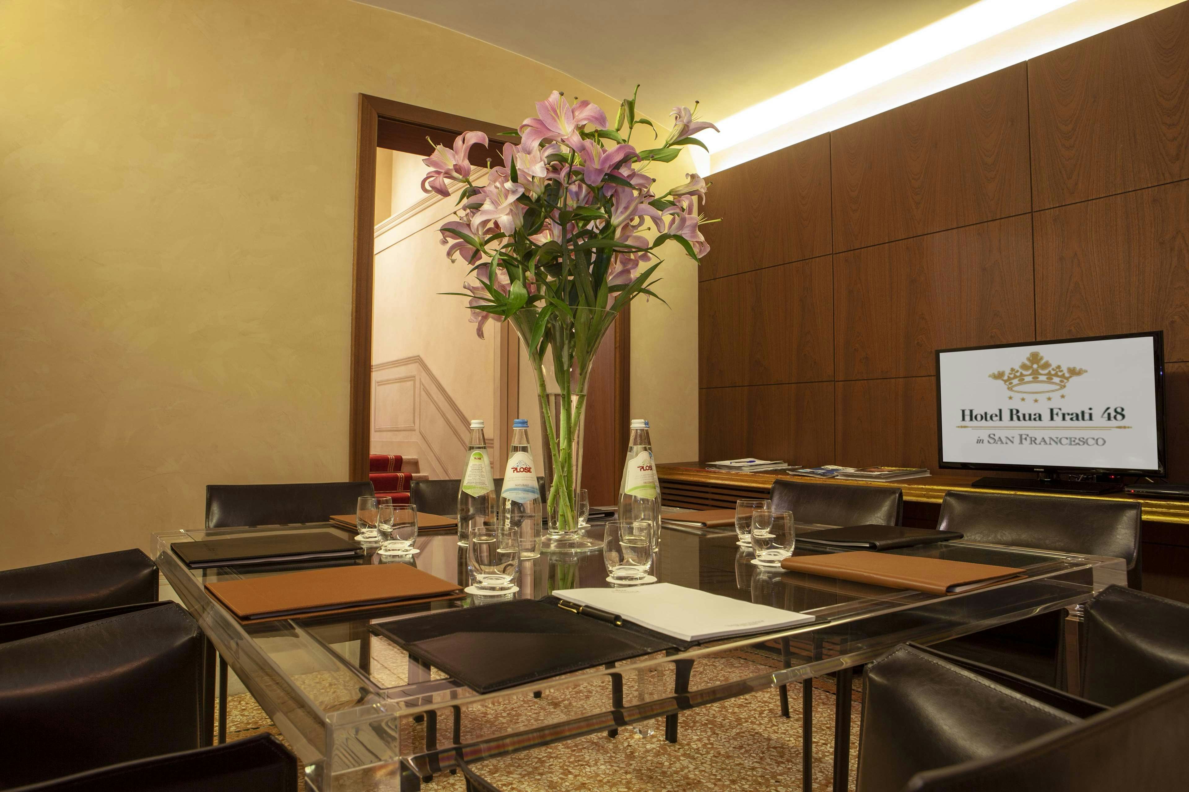Hotel Rua Frati 48 in San Francesco 41/50