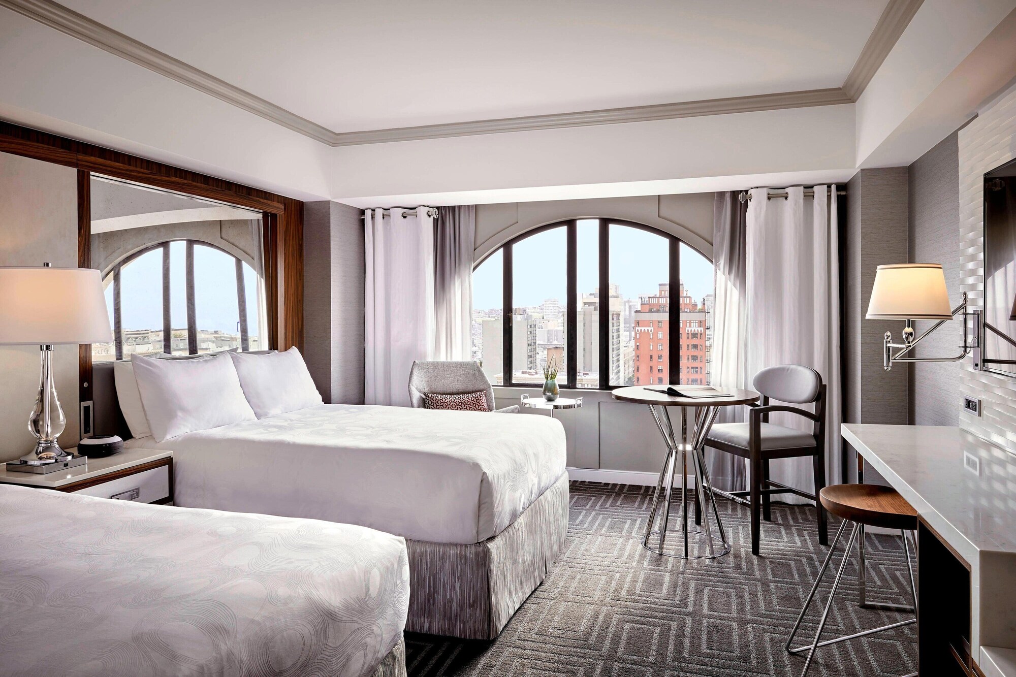 Room, 2 Queen Beds, City View